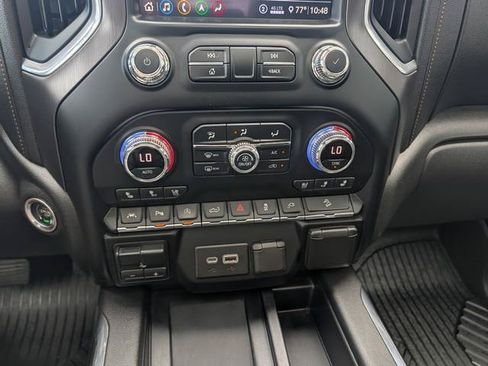 Used 2020 GMC Sierra 1500 AT4 w/ AT4 Premium Package AWD/4WD image 15