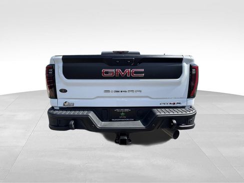 Used 2025 GMC Sierra 2500 AT4X w/ AT4X AEV Edition AWD/4WD image 8