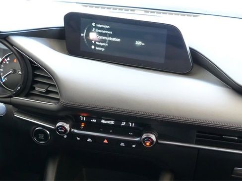 Used 2023 MAZDA MAZDA3 2.5 Turbo Sedan w/Premium Plus image 17