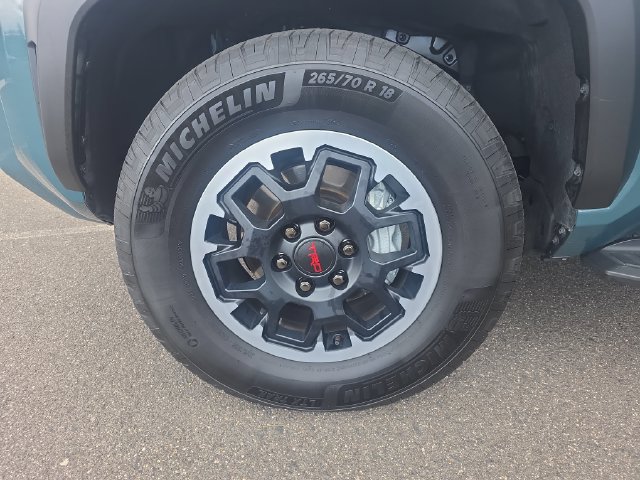 Used 2025 Toyota 4Runner TRD Off-Road AWD/4WD image 10