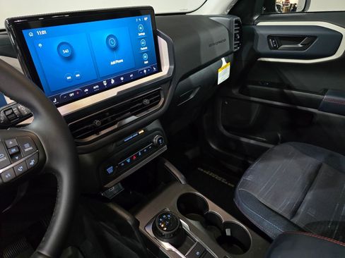 New 2025 Ford Bronco Sport Heritage w/ Convenience Package image 19