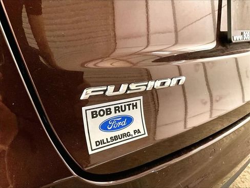 Used 2019 Ford Fusion SE FWD image 13