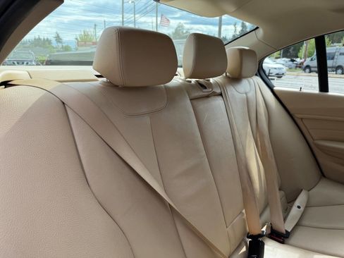 Used 2014 BMW 328d xDrive Sedan AWD/4WD image 23