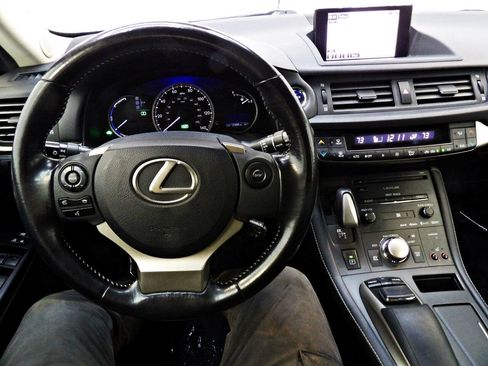 Used 2016 Lexus CT 200h FWD image 18