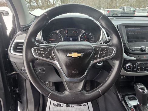 Used 2021 Chevrolet Equinox LT image 3