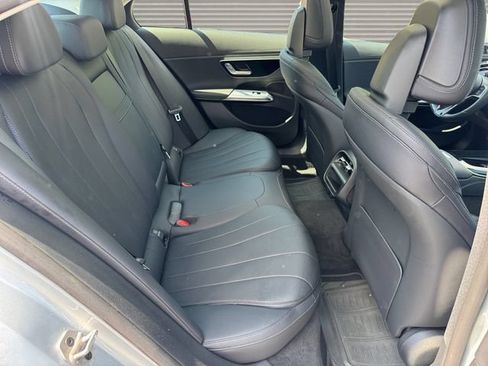 Used 2025 Mercedes-Benz E 450 4MATIC Sedan image 17