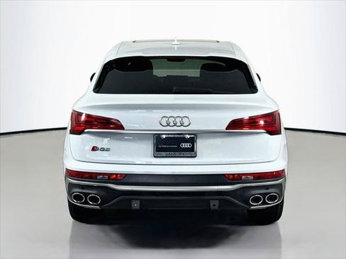Certified 2022 Audi SQ5 Premium w/ Convenience Package AWD/4WD image 10