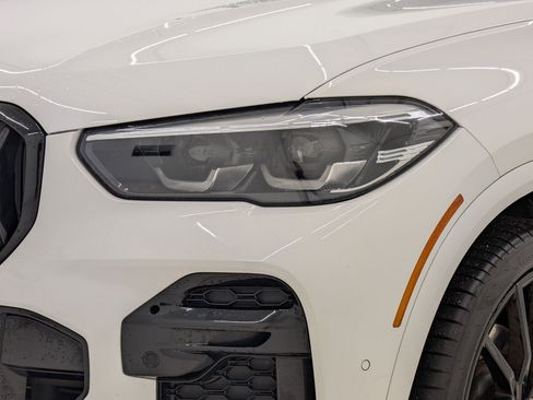 Used 2022 BMW X5 xDrive40i w/ M Sport Package image 9