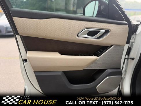Used 2018 Land Rover Range Rover Velar S AWD/4WD image 14