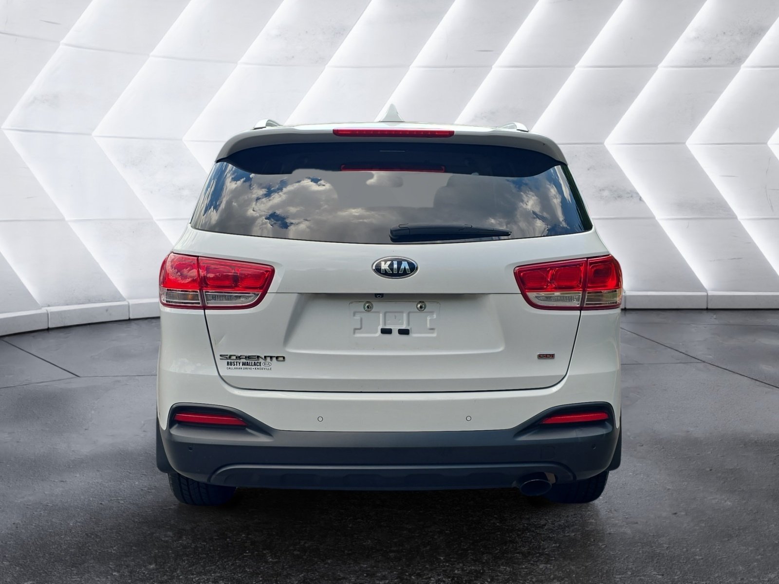 Used 2017 Kia Sorento w/ LX Convenience Package AWD/4WD image 4