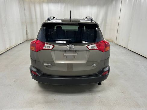 Used 2014 Toyota RAV4 LE AWD/4WD image 5