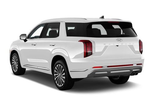 Used 2023 Hyundai Palisade Limited FWD image 2