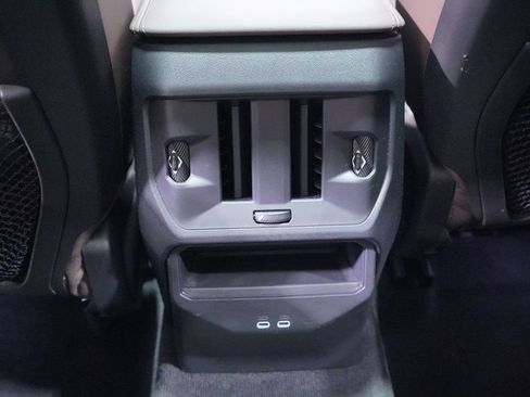 Used 2025 BMW X3 xDrive30i w/ Convenience Package AWD/4WD image 18