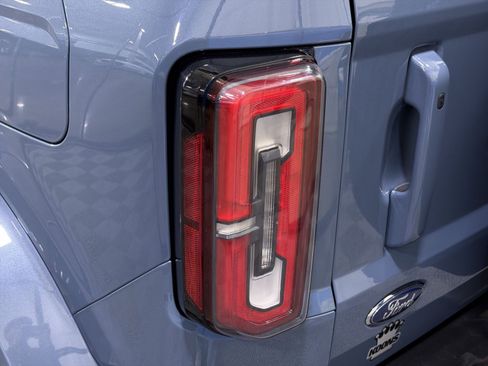 Used 2023 Ford Bronco Outer Banks AWD/4WD image 18