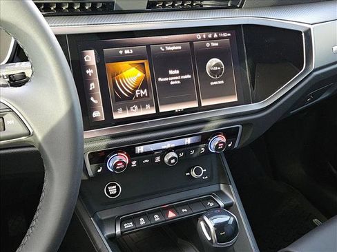 Certified 2025 Audi Q3 2.0T Premium w/ Convenience Package image 12