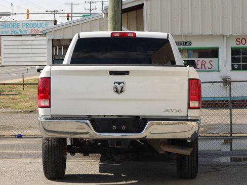 Used 2017 RAM 2500 Tradesman image 7