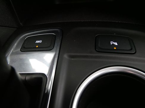 Used 2023 Chevrolet Equinox LT image 29