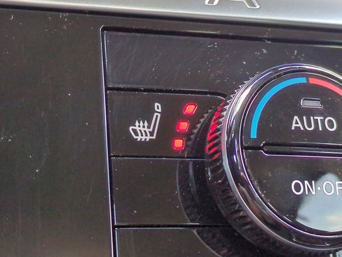 New 2026 Nissan Pathfinder SV image 22