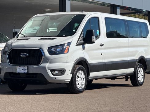 Used 2024 Ford Transit 350 XLT RWD image 7