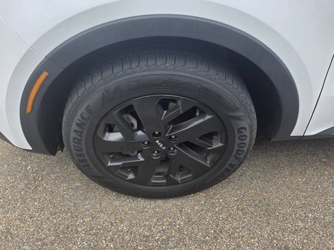 Used 2022 Kia Sorento S AWD/4WD image 7