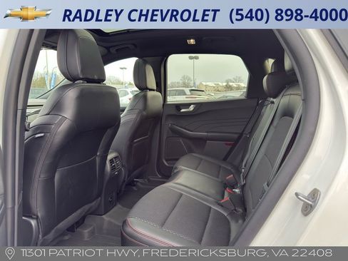 Used 2025 Ford Escape ST-Line w/ Equipment Group 301A image 30