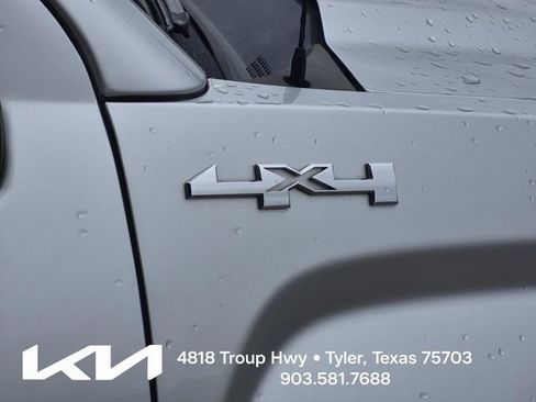 Used 2018 GMC Sierra 1500 SLT w/ Texas SLT Premium Package AWD/4WD image 10