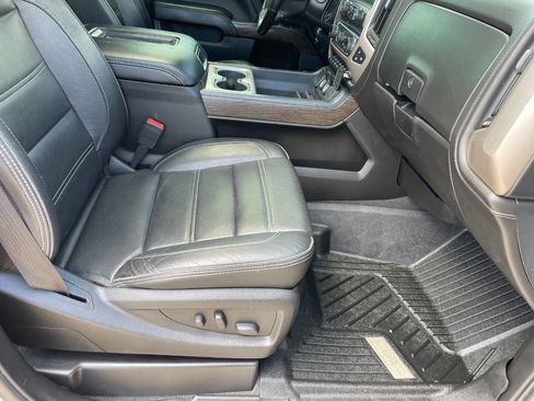 Used 2019 GMC Sierra 3500 Denali w/ Duramax Plus Package image 33
