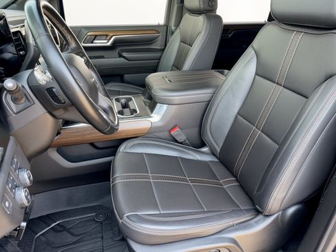 Certified 2024 Chevrolet Silverado 2500 High Country w/ High Country Premium Package AWD/4WD image 5