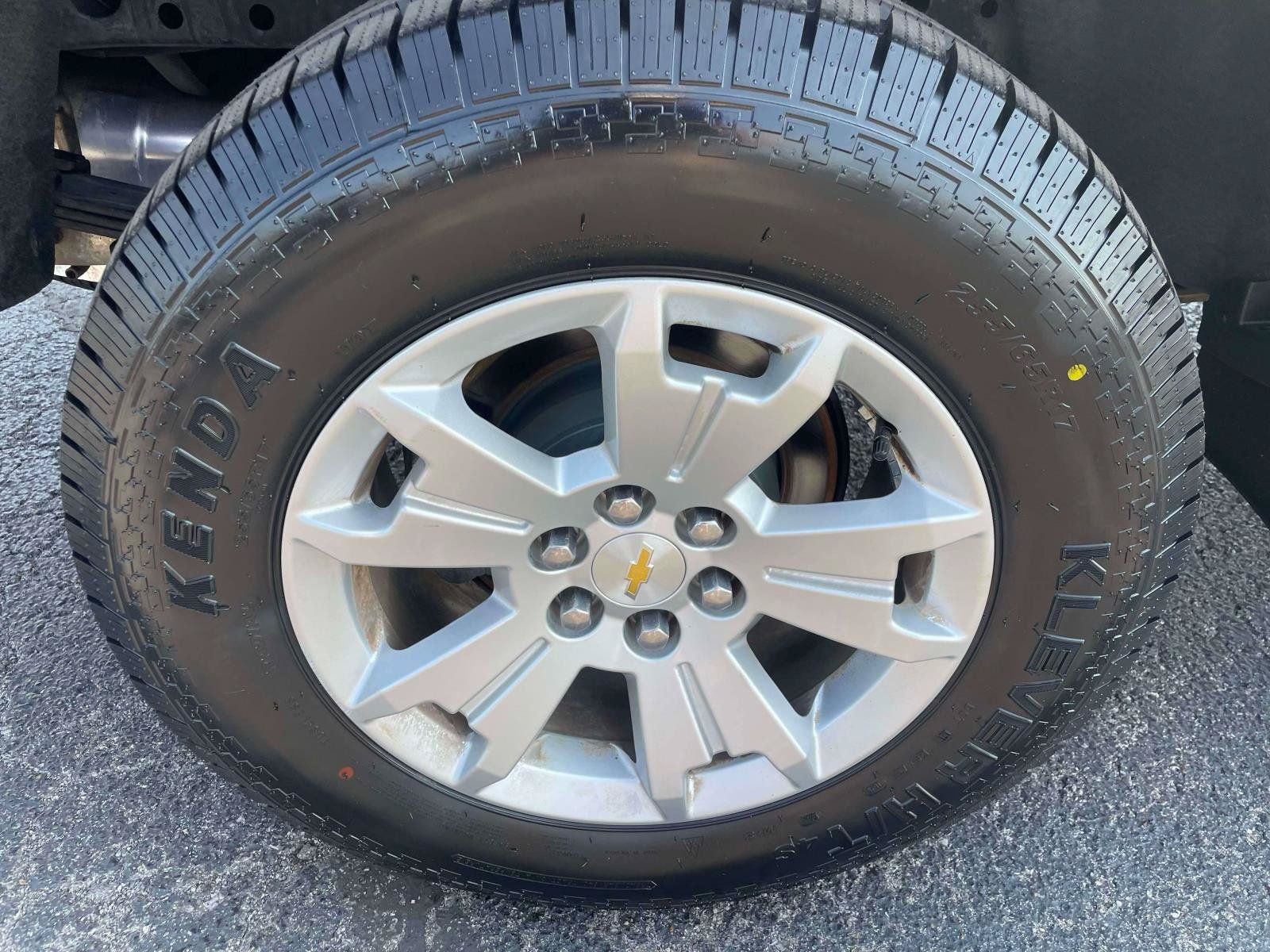 Used 2019 Chevrolet Colorado LT w/ LT Convenience Package AWD/4WD image 11