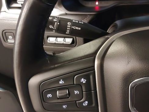 Used 2022 GMC Yukon Denali w/ Denali Ultimate Package AWD/4WD image 26