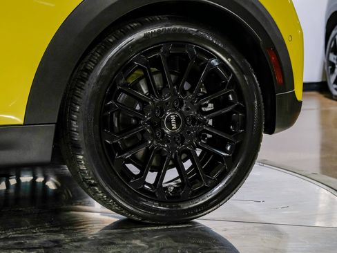 Used 2025 MINI Cooper S FWD image 47