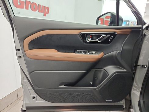 New 2026 Subaru Forester Touring image 8