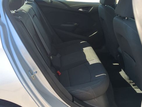 Used 2017 Chevrolet Cruze LT w/ Convenience Package image 24