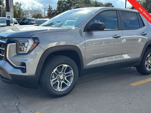 New 2026 GMC Terrain Elevation w/ Technology Package II FWD image 3