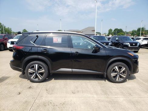 Certified 2024 Nissan Rogue SL w/ SL Premium Package image 11