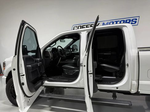 Used 2021 Ford F250 Platinum w/ FX4 Off-Road Package AWD/4WD image 14