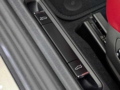 Certified 2021 Porsche 718 Boxster Spyder image 26