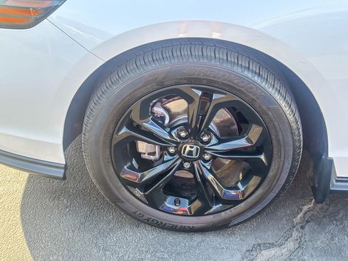 Certified 2025 Honda Accord SE image 11