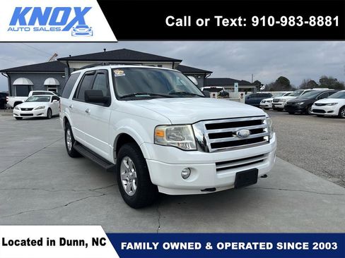 Used 2010 Ford Expedition XLT image 1