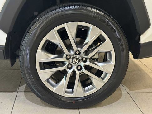 Certified 2025 Toyota RAV4 Limited w/ Advanced Technology Package AWD/4WD image 8