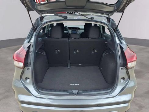 Used 2025 Nissan Kicks Play S FWD image 9