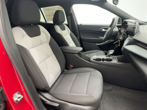 New 2026 Chevrolet Trax RS w/ Sunroof Package image 28