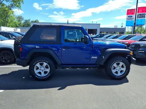Used 2019 Jeep Wrangler Sport AWD/4WD image 18