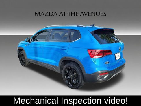 Used 2023 Volkswagen Taos SE w/ Black Wheel Package FWD image 3