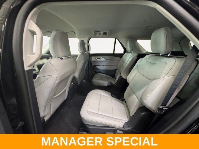 Used 2026 Ford Explorer Active w/ Active Comfort Package AWD/4WD image 21