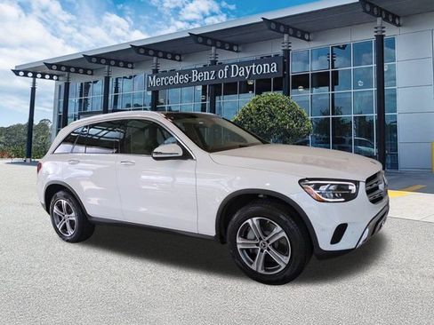Certified 2021 Mercedes-Benz GLC 300 image 2