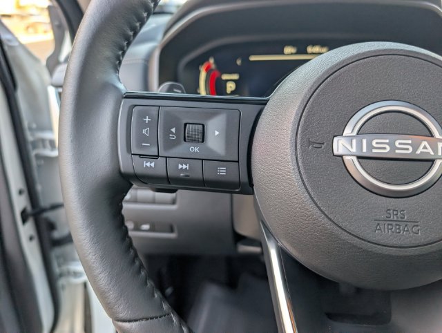 Used 2024 Nissan Rogue Platinum FWD image 13