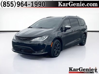 Used 2018 Chrysler Pacifica Limited w/ Advanced Safetytec Group