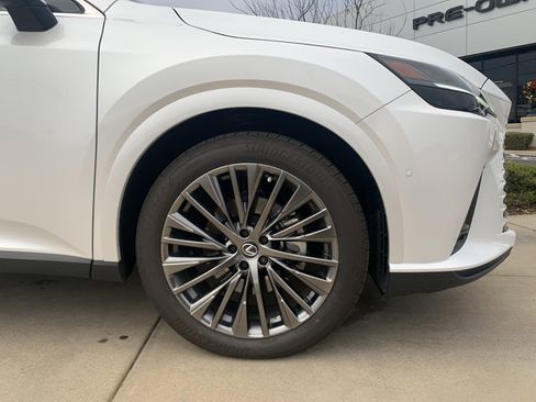 Certified 2025 Lexus RX 450h RX 450h+ AWD image 13