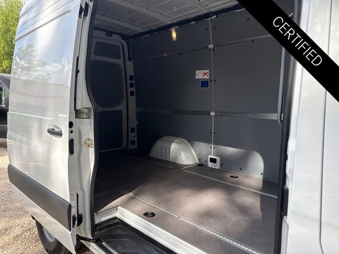 Used 2026 Mercedes-Benz Sprinter 2500 image 10